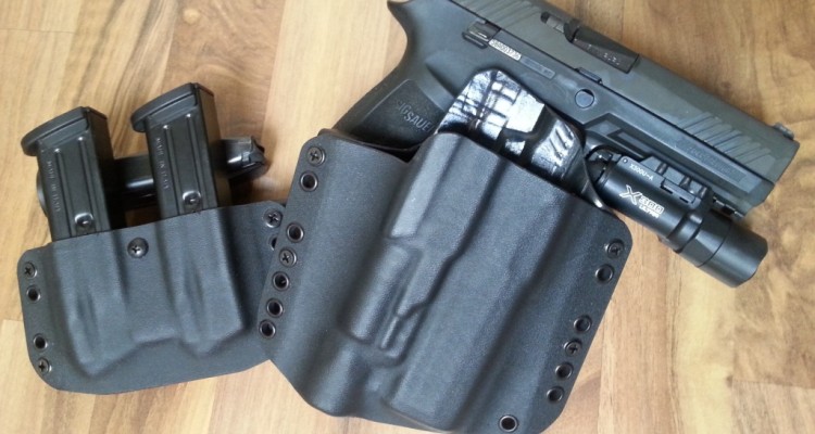 SOLELY CANADIAN KYDEX HOLSTER REVIEW - Calibremag.ca